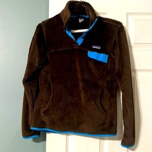 Patagonia pullover!